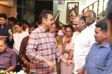 Celebrities Pay Homage to Vijaya Nirmala Garu